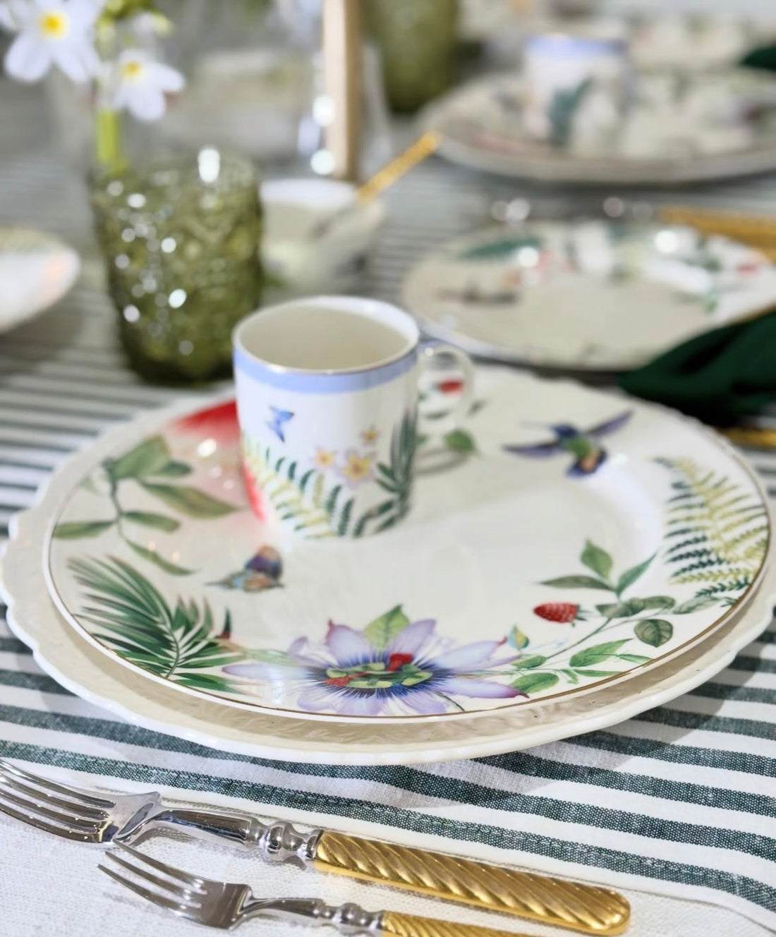 Tropical Paradise Dinner Set (23 pieces)