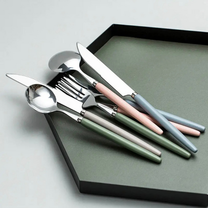 Ceramic cutlery set