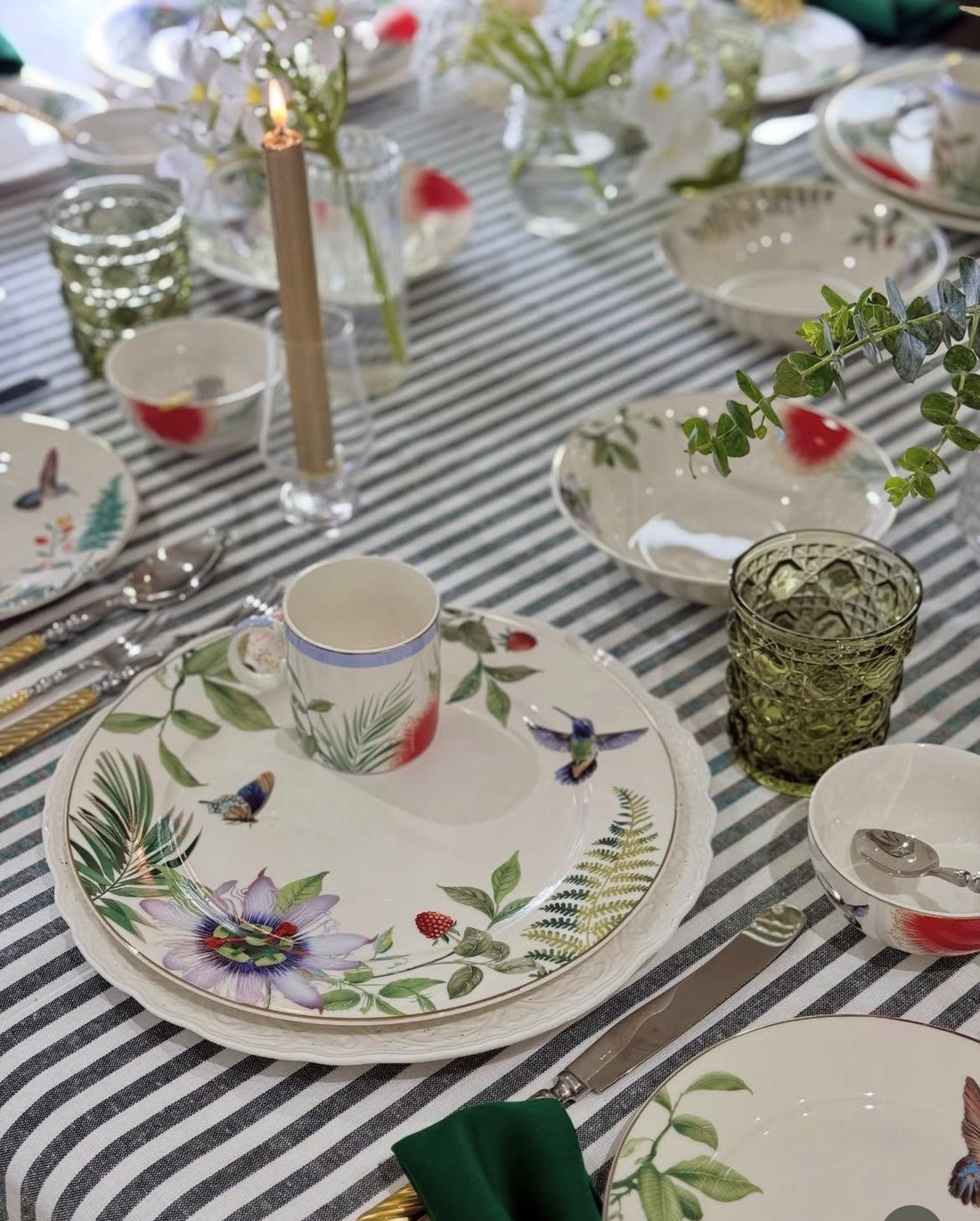 Tropical Paradise Dinner Set (23 pieces)