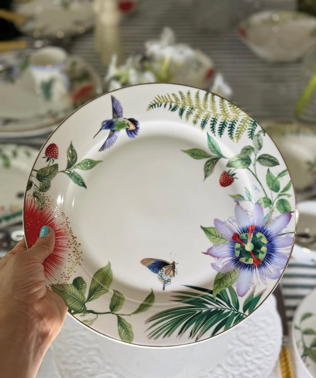 Tropical Paradise Dinner Set (23 pieces)