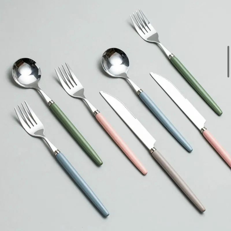 Ceramic cutlery set