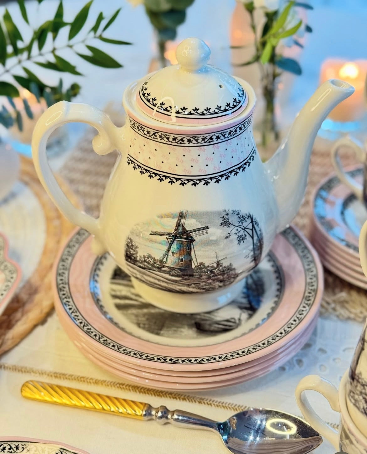 Windmill Whisper Tea Set (set of 20 )