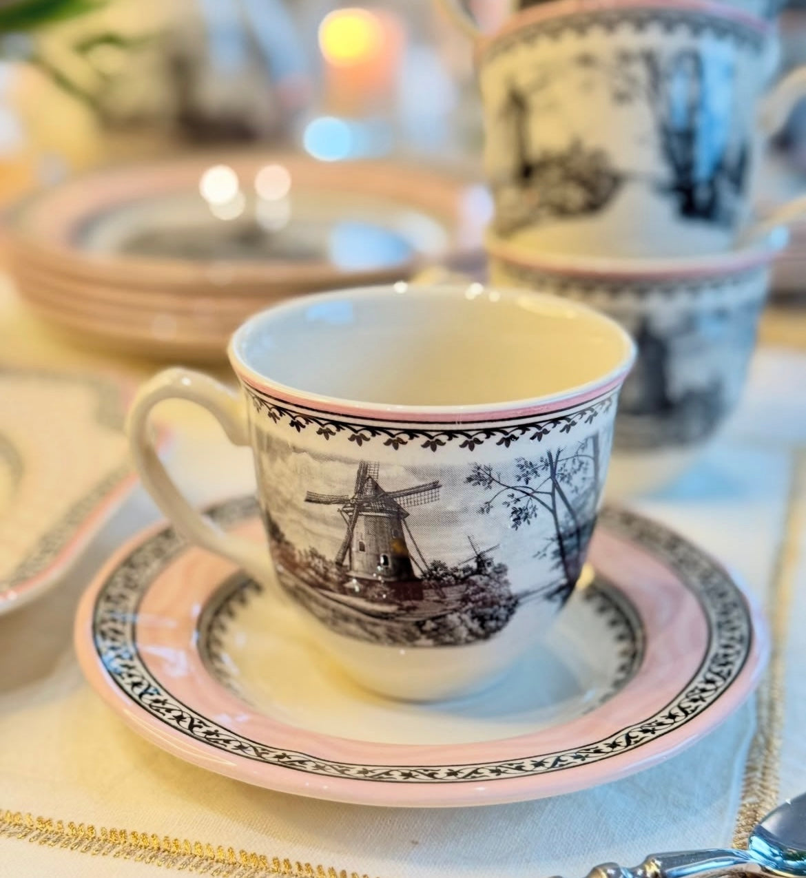 Windmill Whisper Tea Set (set of 20 )