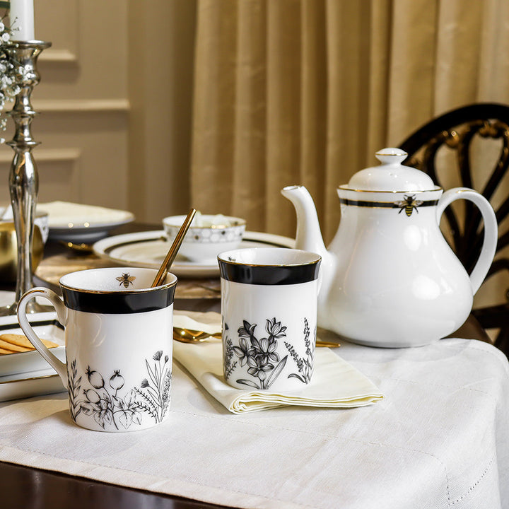 Classic Coffee Mug | Black | Bee