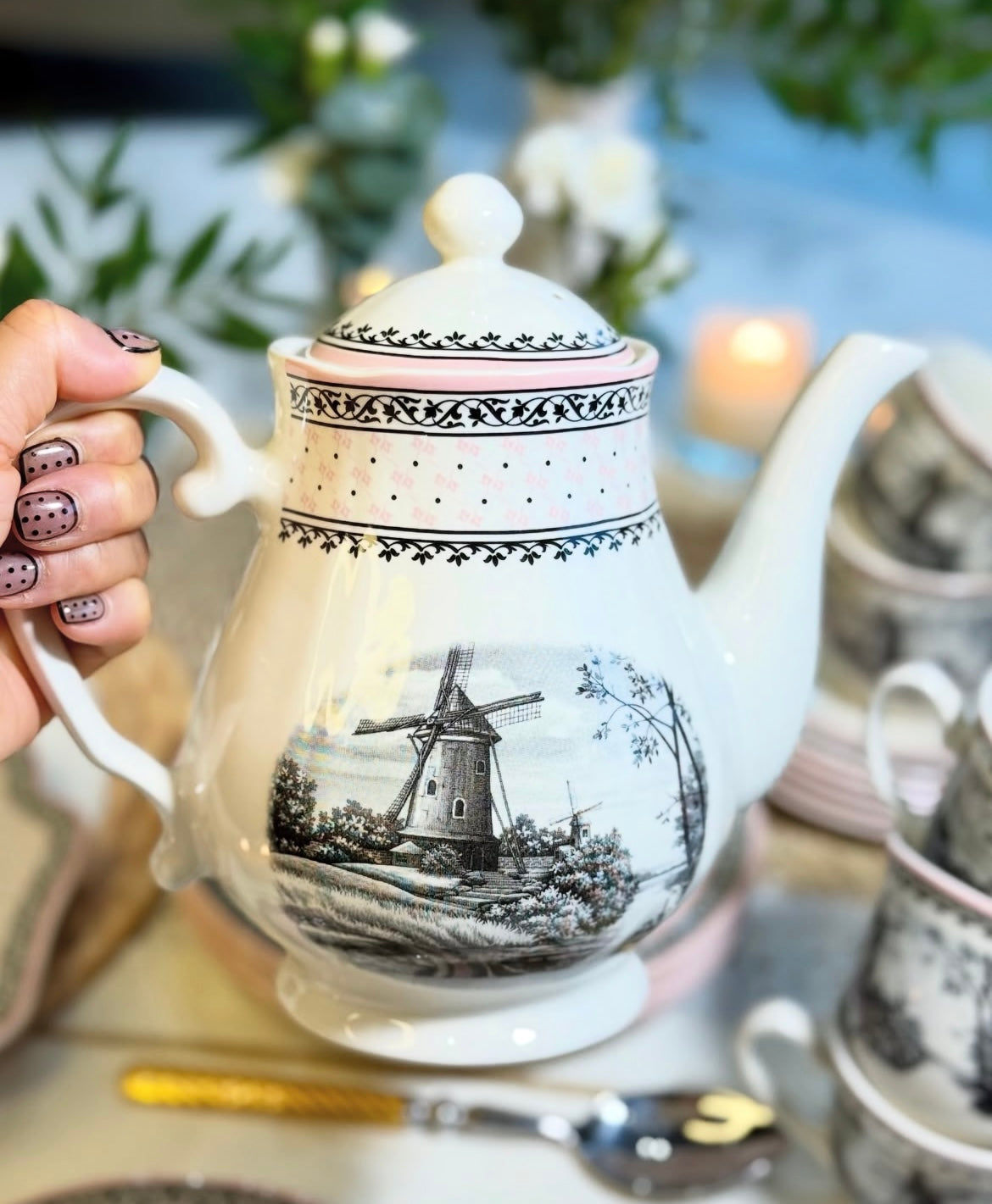 Windmill Whisper Tea Set (set of 20 )