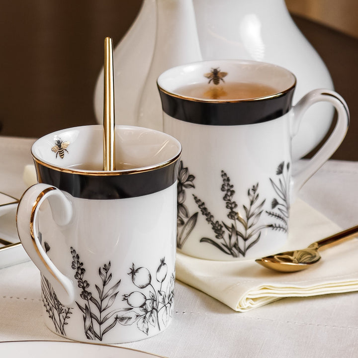 Classic Coffee Mug | Black | Bee